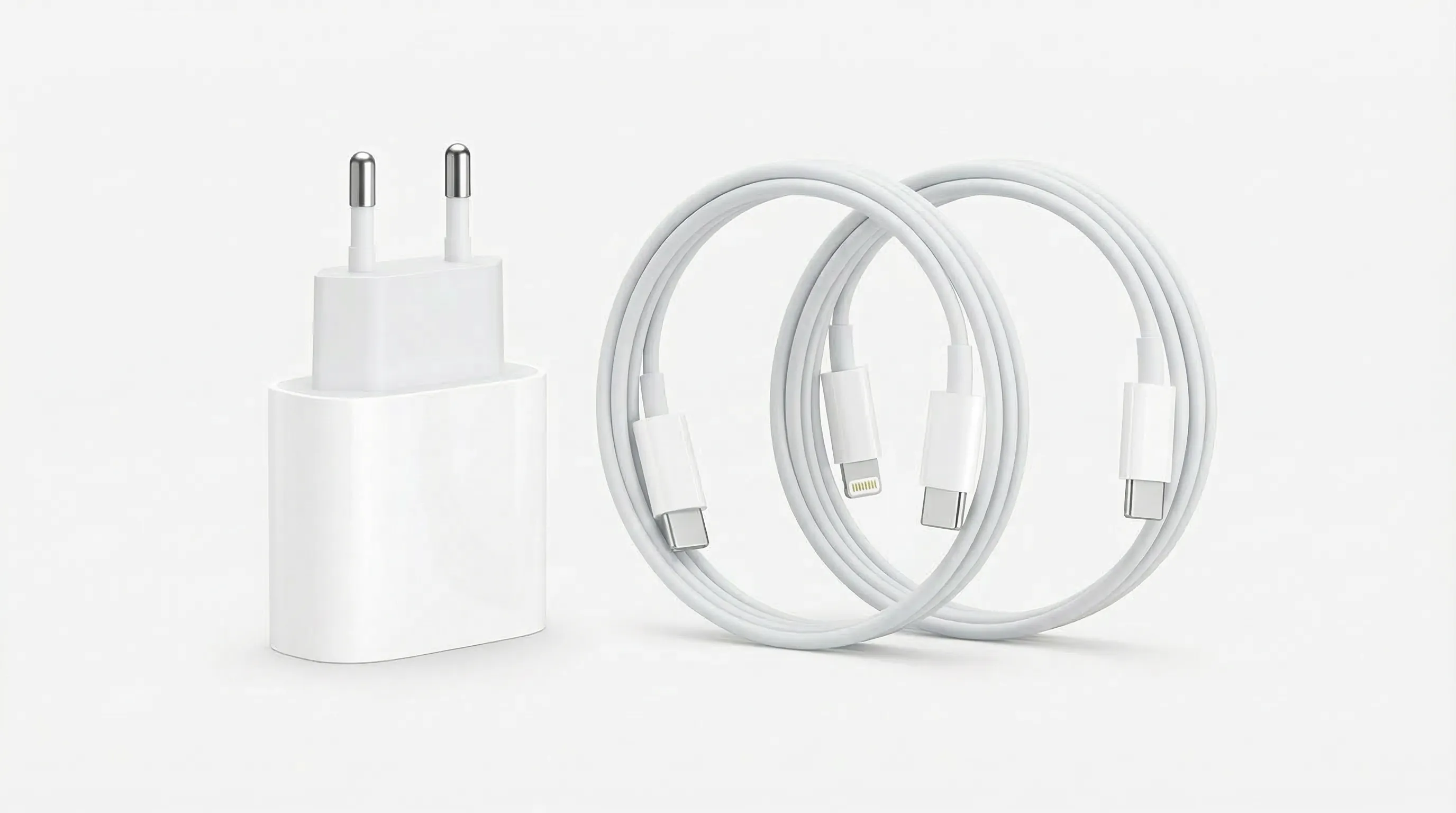 طقم شاحن iPhone 20W USB-C مع كابل